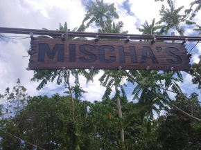 MISCHA'S Hostel